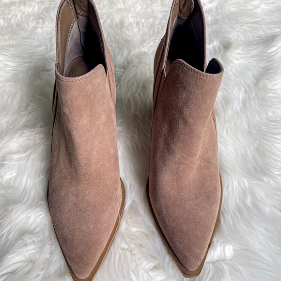 Vince Camuto Bootie - Picture 2 of 5